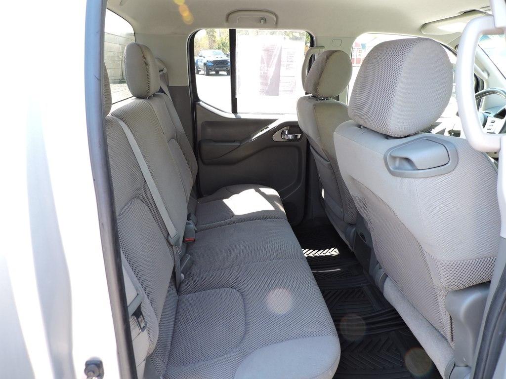 Nissan Frontier 4WD Crew Cab LWB Auto LE 2008