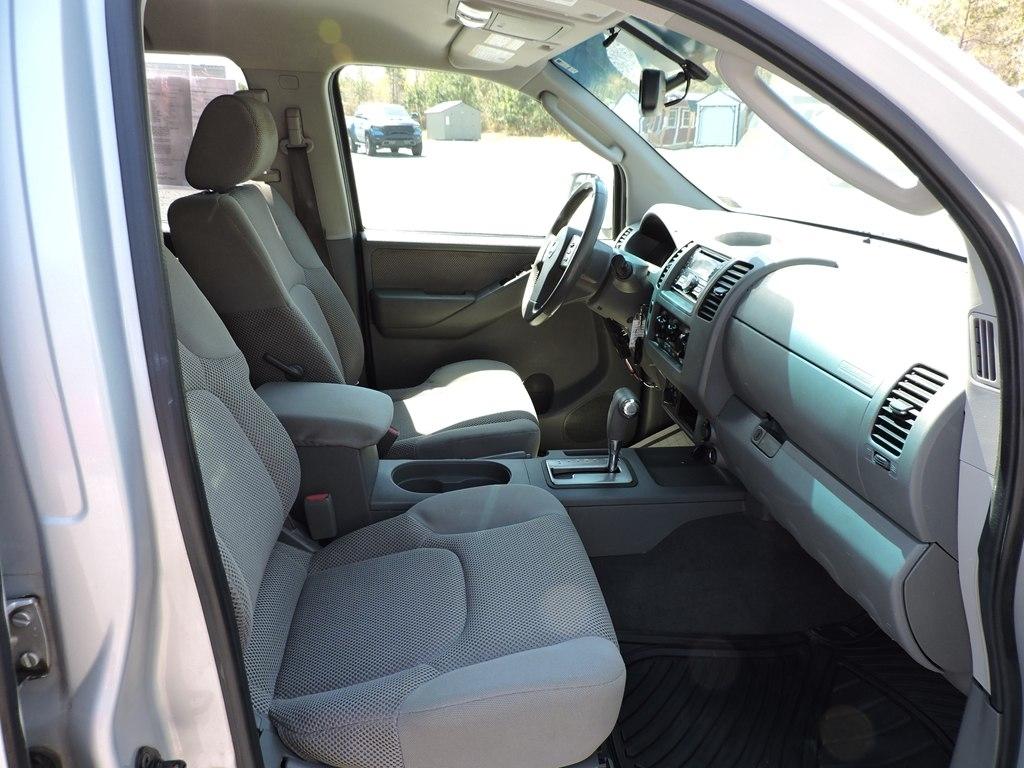 Nissan Frontier 4WD Crew Cab LWB Auto LE 2008
