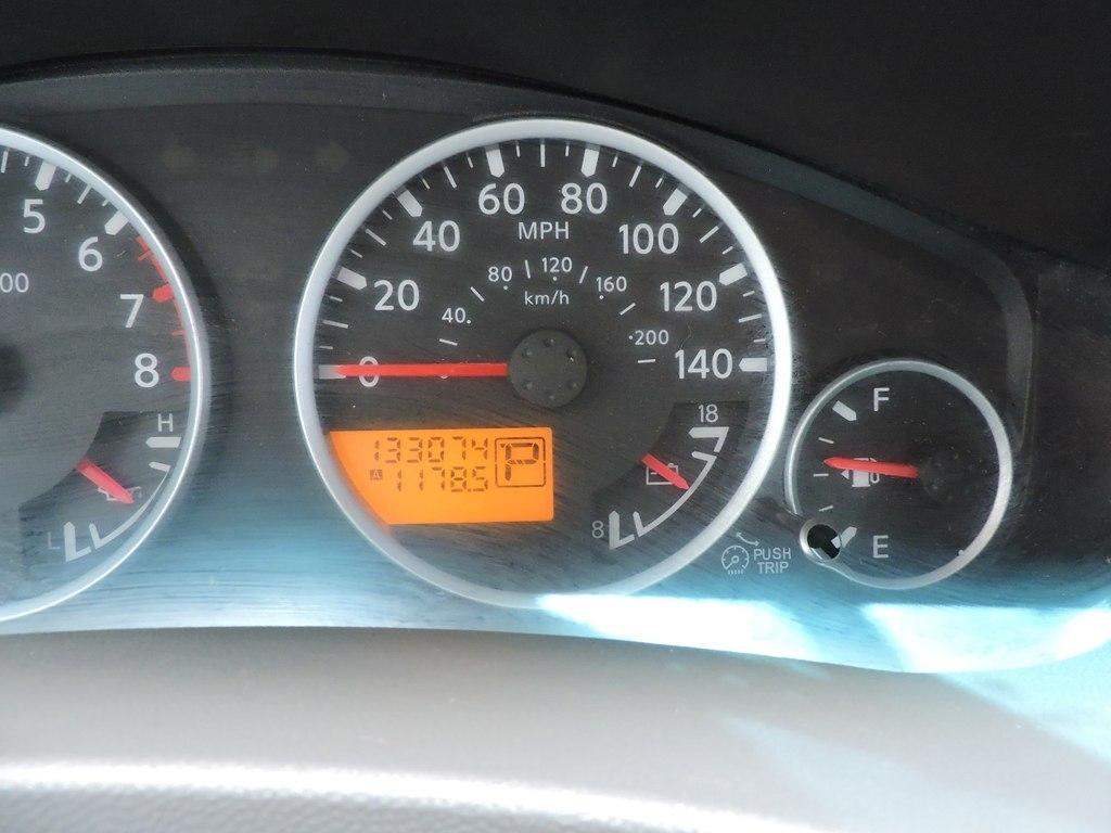 Nissan Frontier 4WD Crew Cab LWB Auto LE 2008