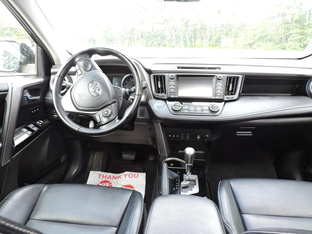 Toyota RAV4 Hybrid AWD 4dr Limited (Natl) 2016
