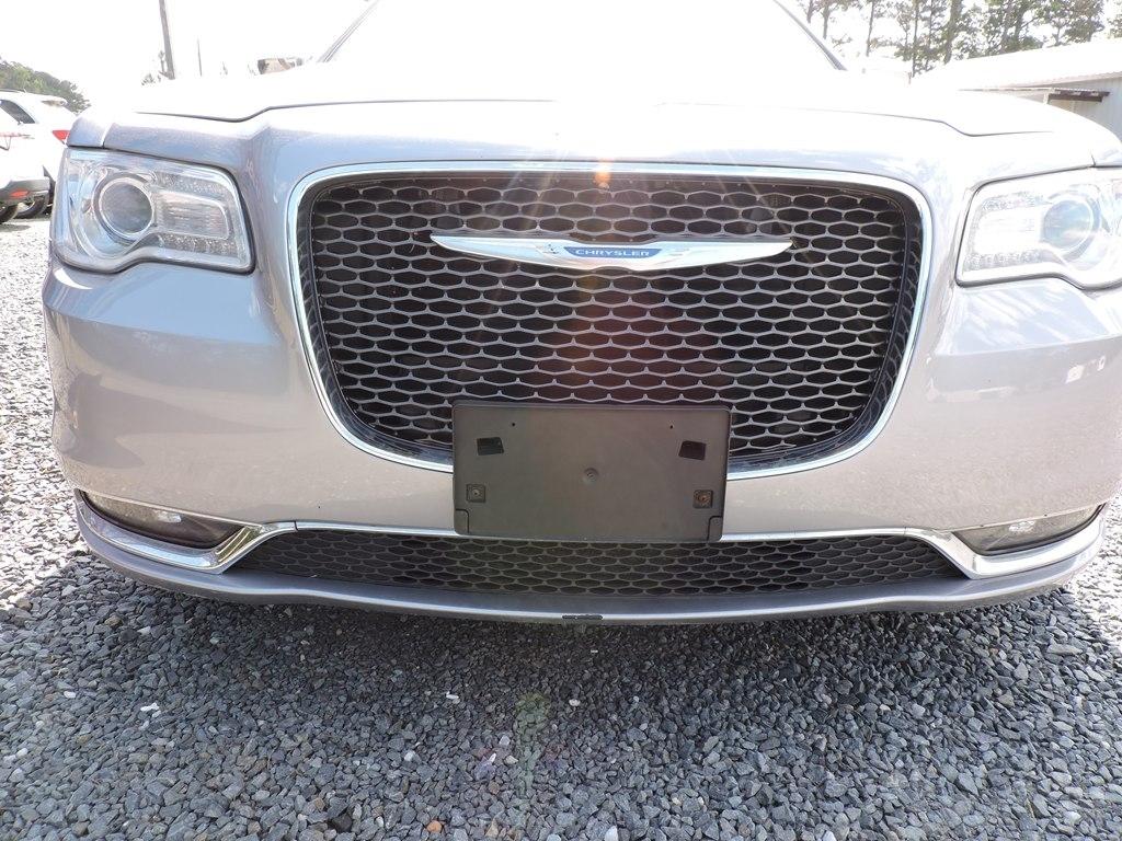 Chrysler 300 4dr Sdn 300C RWD 2016
