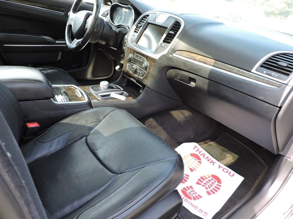Chrysler 300 4dr Sdn 300C RWD 2016