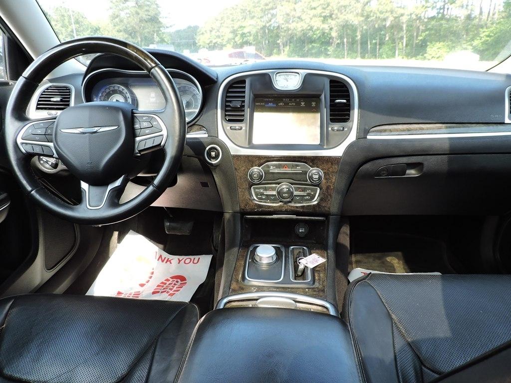 Chrysler 300 4dr Sdn 300C RWD 2016