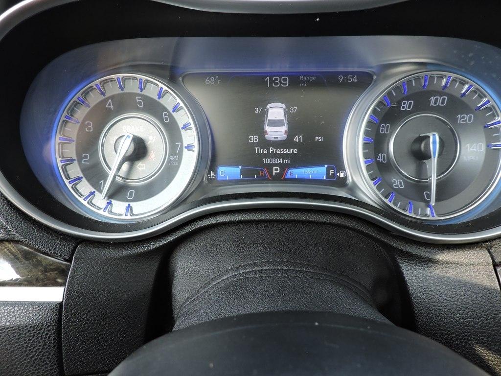 Chrysler 300 4dr Sdn 300C RWD 2016