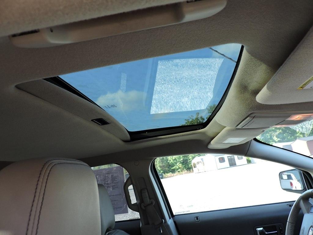 Ford Edge 4dr SEL FWD 2010