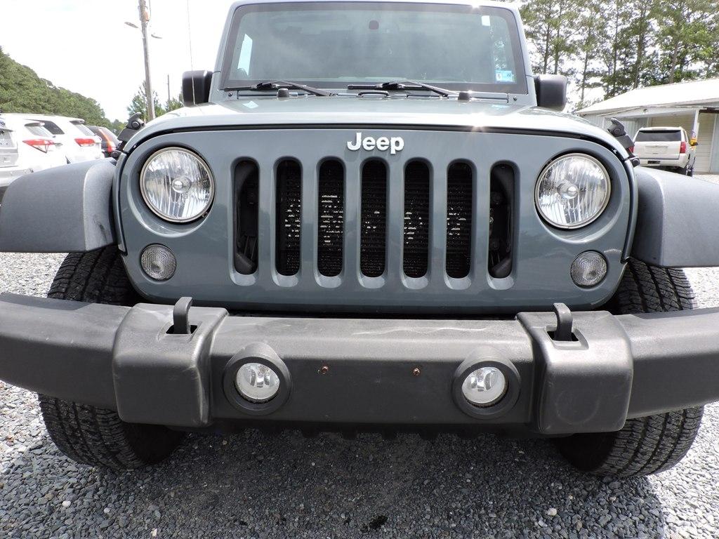 Jeep Wrangler Unlimited 4WD 4dr Sport 2014