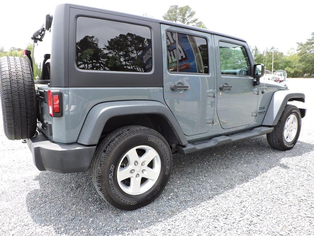 Jeep Wrangler Unlimited 4WD 4dr Sport 2014