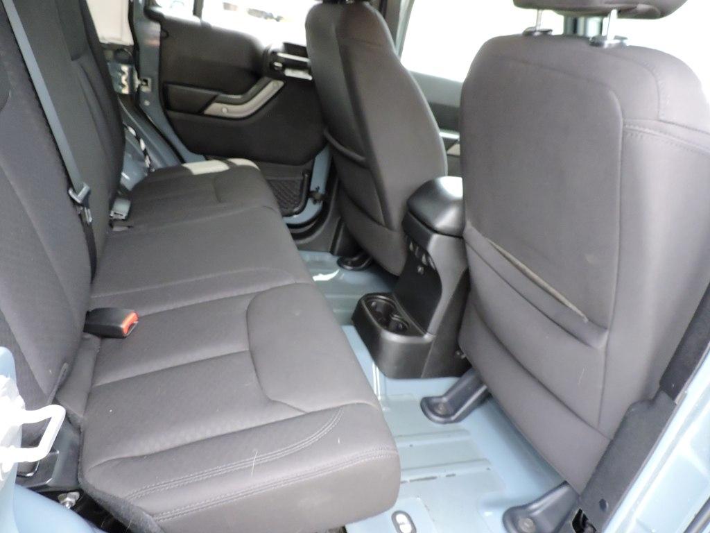 Jeep Wrangler Unlimited 4WD 4dr Sport 2014