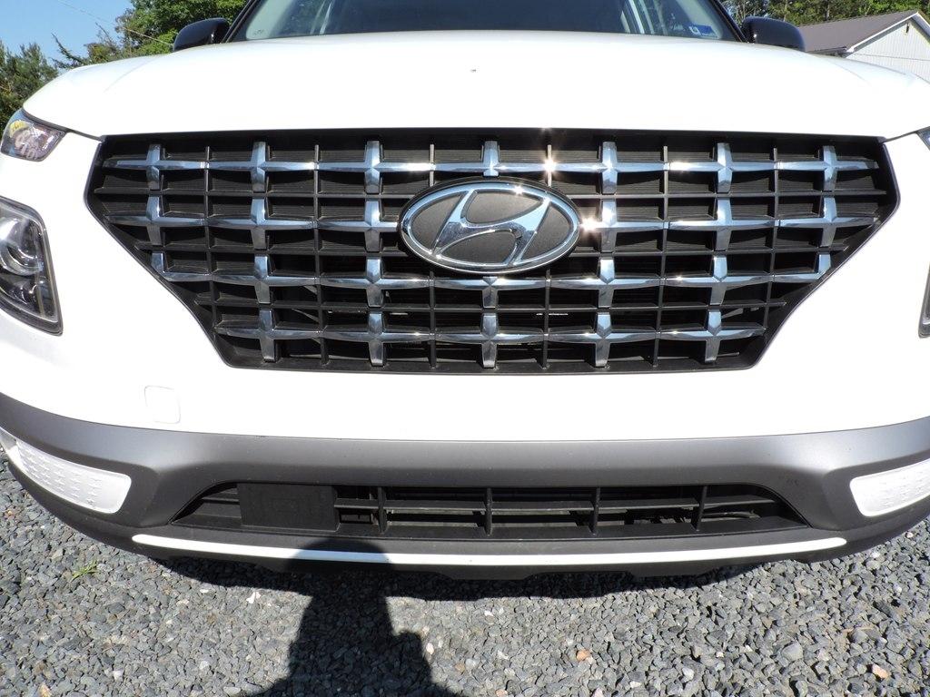 Hyundai Venue Limited IVT 2022