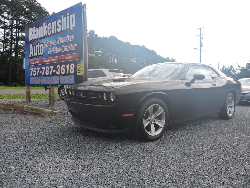 Dodge Challenger 2dr Cpe SXT 2016