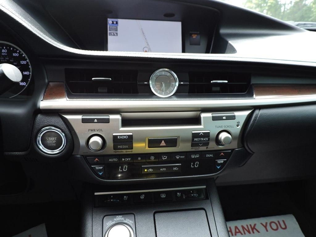 Lexus ES 350 4dr Sdn 2013