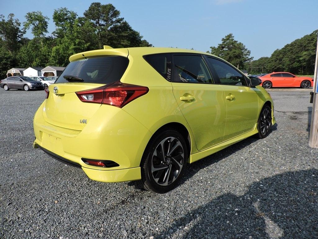 Toyota Corolla iM CVT (Natl) 2017