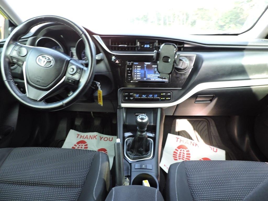 Toyota Corolla iM CVT (Natl) 2017