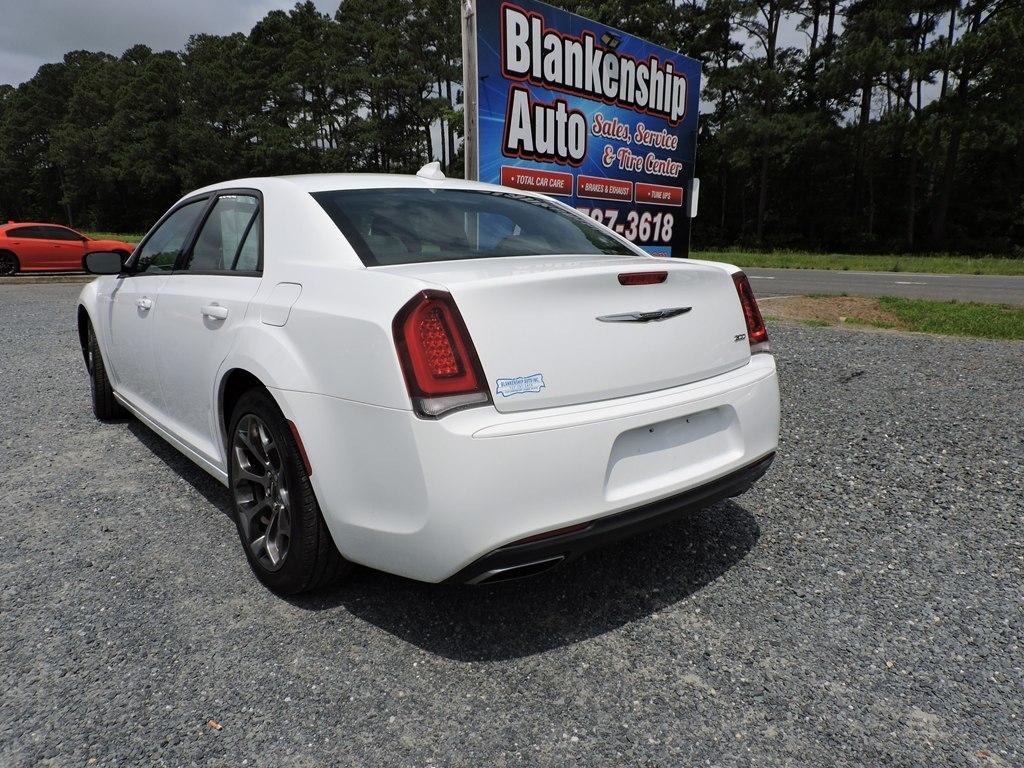 Chrysler 300 Touring RWD 2018