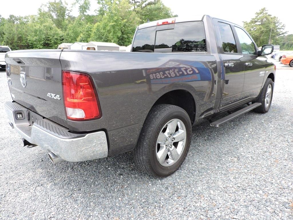 RAM 1500 4WD Quad Cab 140.5" Big Horn 2015
