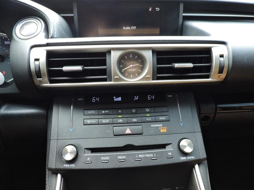 Lexus IS 300 4dr Sdn AWD 2016