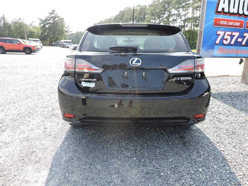 Lexus CT 200h FWD 4dr Hybrid 2011