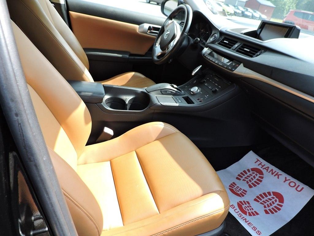 Lexus CT 200h FWD 4dr Hybrid 2011