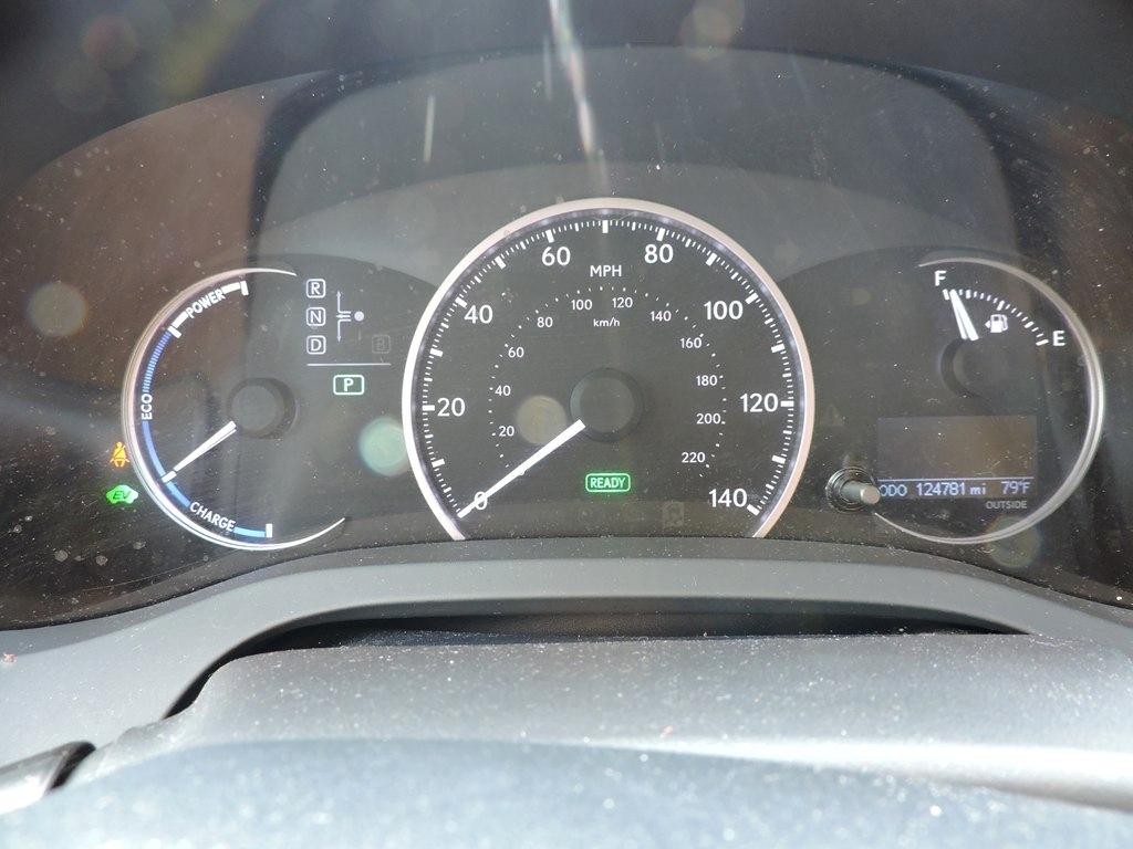 Lexus CT 200h FWD 4dr Hybrid 2011