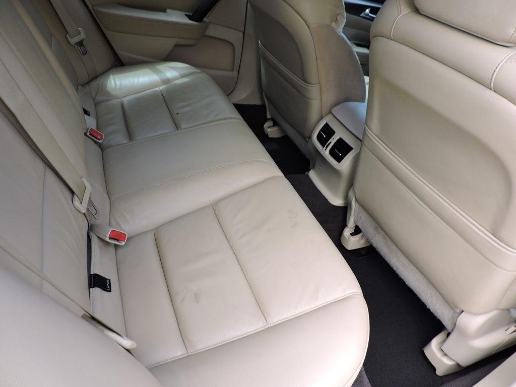 Acura TL 4dr Sdn Auto 2WD 2013