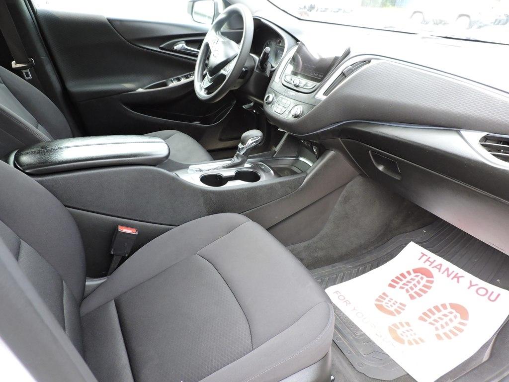 Chevrolet Malibu 4dr Sdn LT 2022