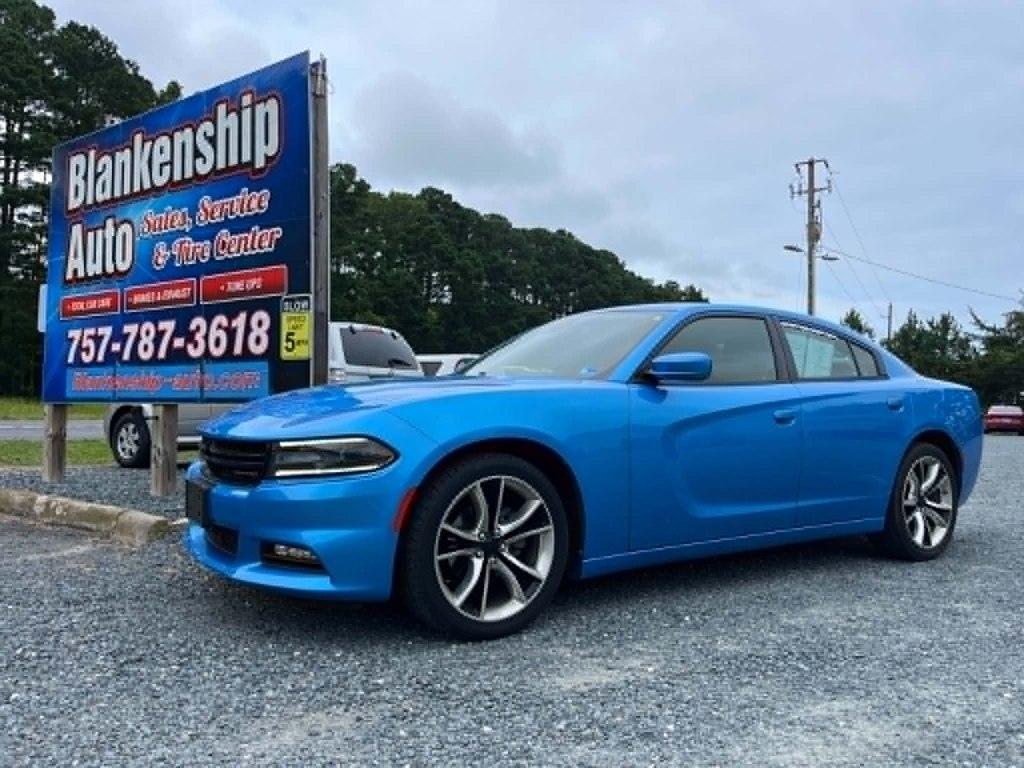 Dodge Charger 4dr Sdn SXT RWD 2016