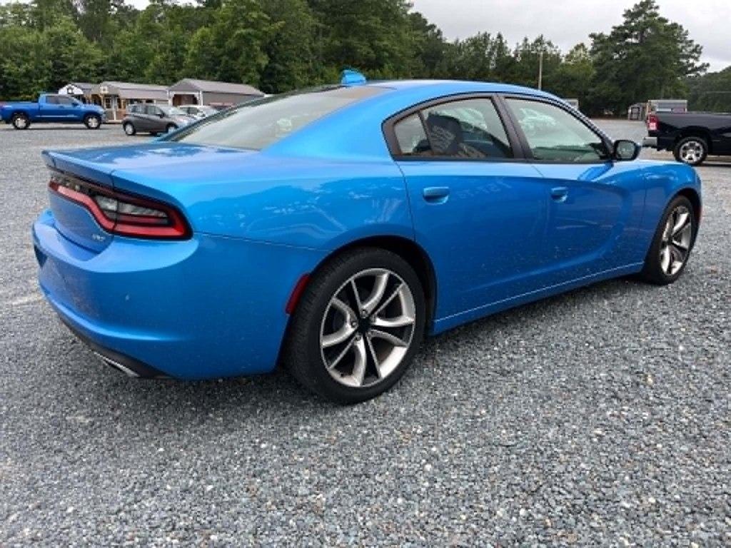 Dodge Charger 4dr Sdn SXT RWD 2016