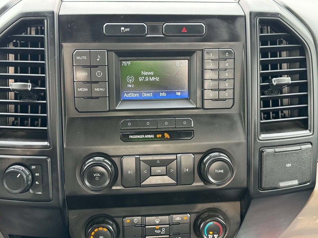 Ford F-150 4WD Reg Cab 141" XLT 2016