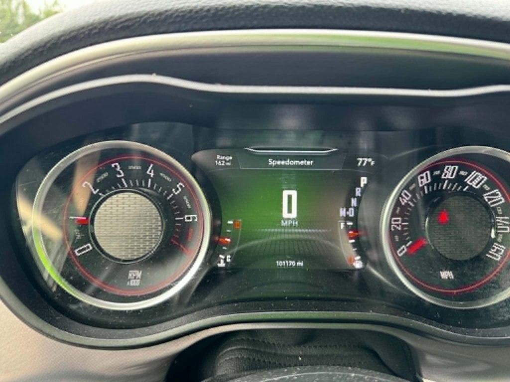 Dodge Challenger SXT RWD 2019