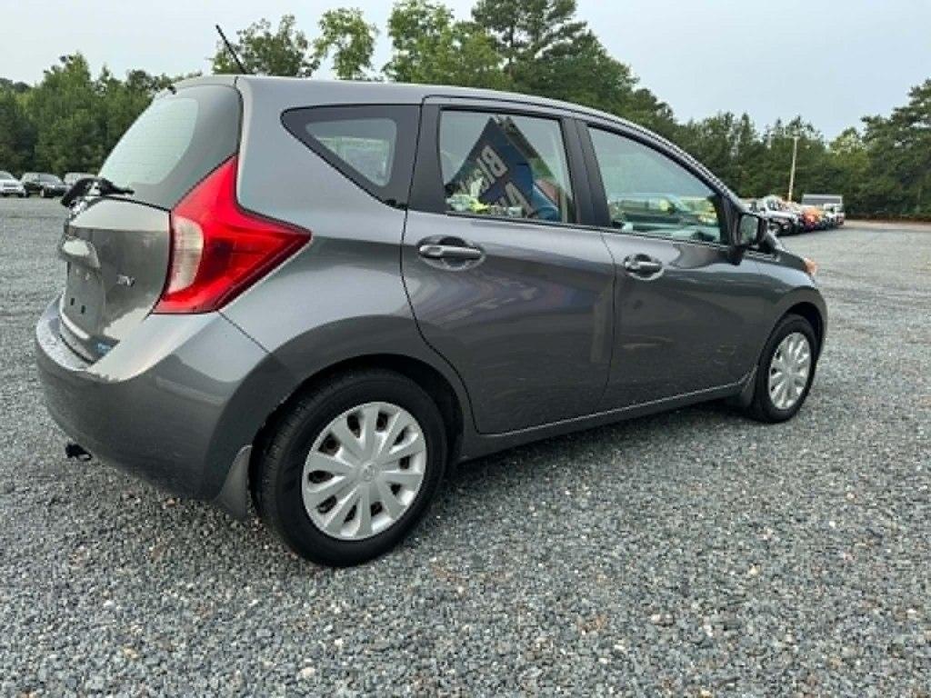 Nissan Versa Note 5dr HB CVT 1.6 SV 2016
