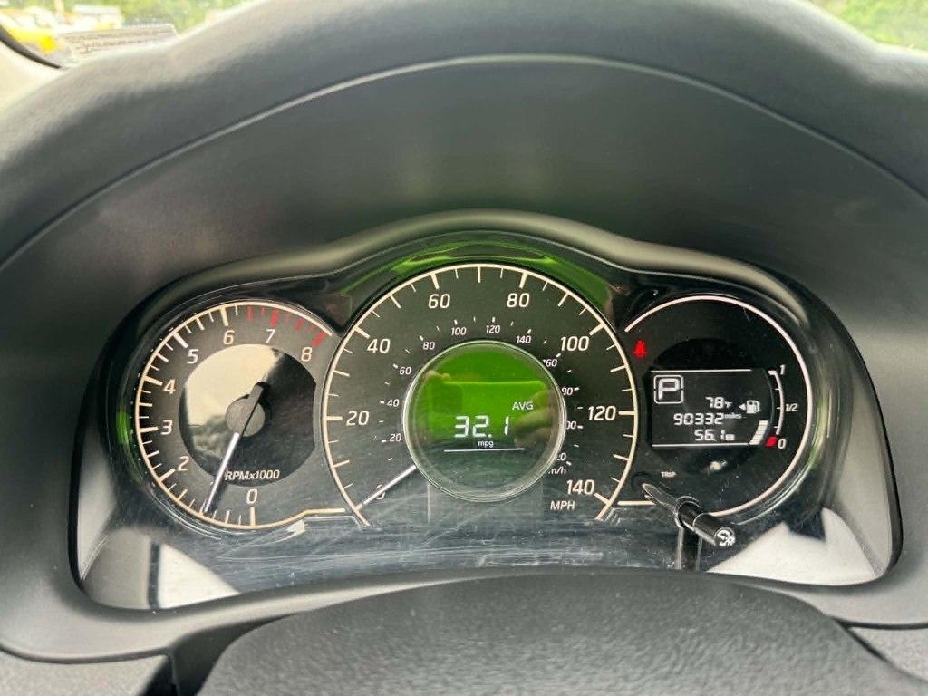 Nissan Versa Note 5dr HB CVT 1.6 SV 2016