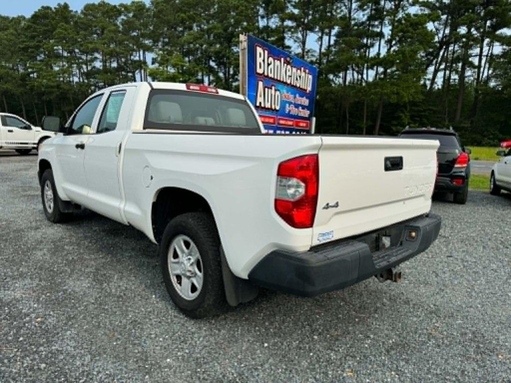 Toyota Tundra 4WD Truck Double Cab 4.6L V8 6-Spd AT SR5 (Natl) 2015