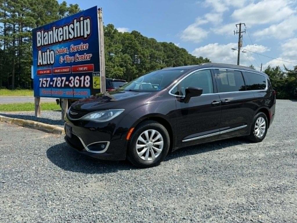 Chrysler Pacifica Touring-L FWD 2017