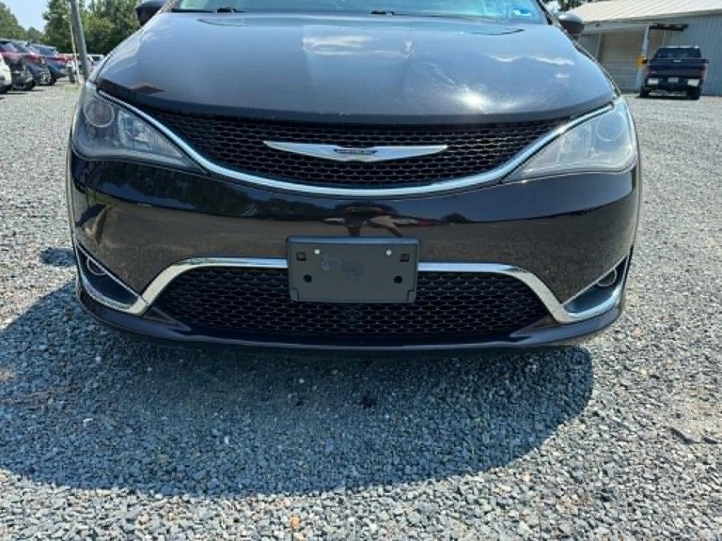 Chrysler Pacifica Touring-L FWD 2017