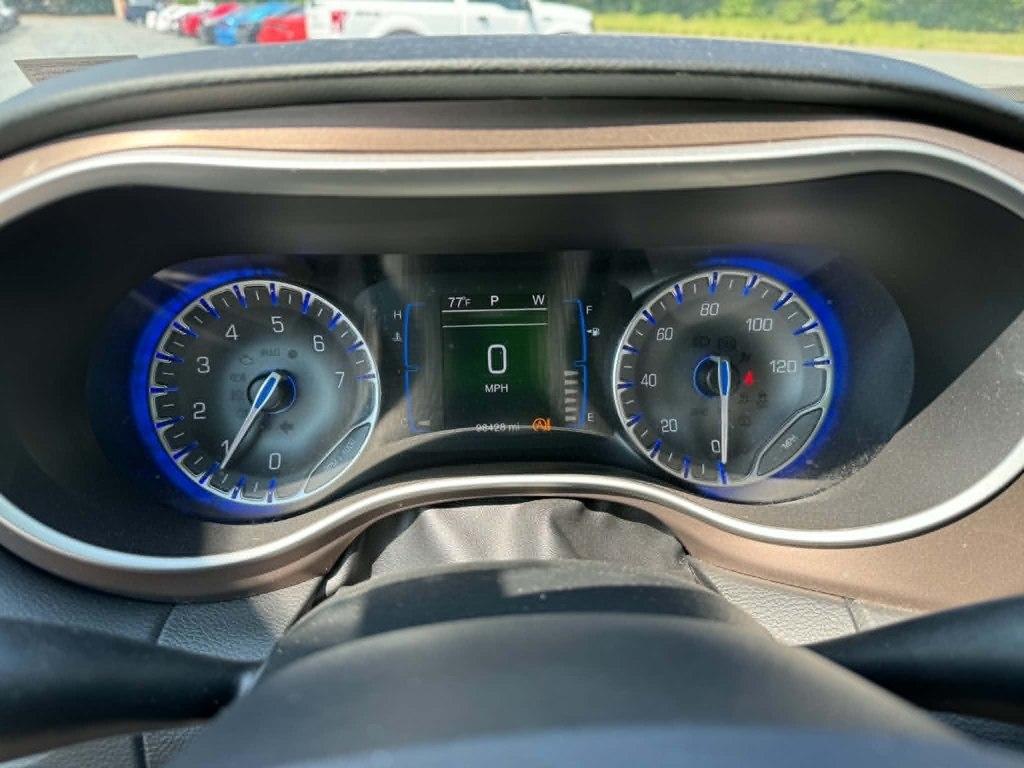 Chrysler Pacifica Touring-L FWD 2017