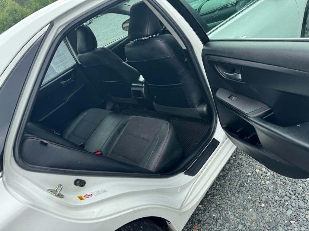 Toyota Camry XLE Auto (Natl) 2017
