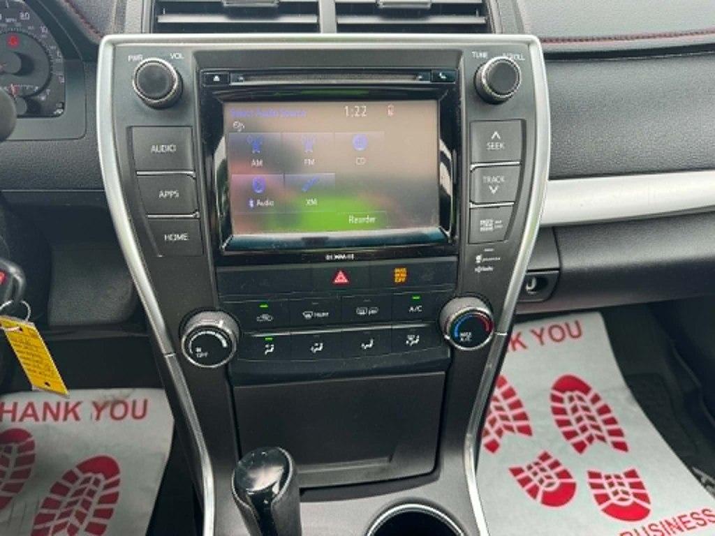 Toyota Camry XLE Auto (Natl) 2017