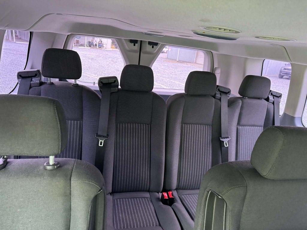 Ford Transit Wagon T-350 148" Low Roof XLT Swing-Out RH Dr 2016