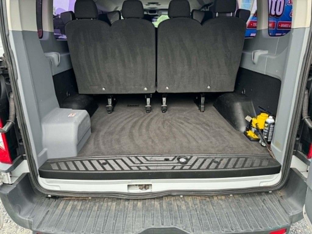 Ford Transit Wagon T-350 148" Low Roof XLT Swing-Out RH Dr 2016