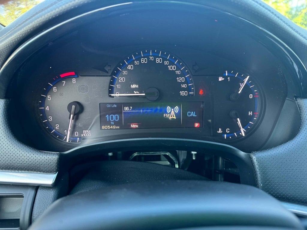 Cadillac XTS 4dr Sdn Luxury FWD 2013