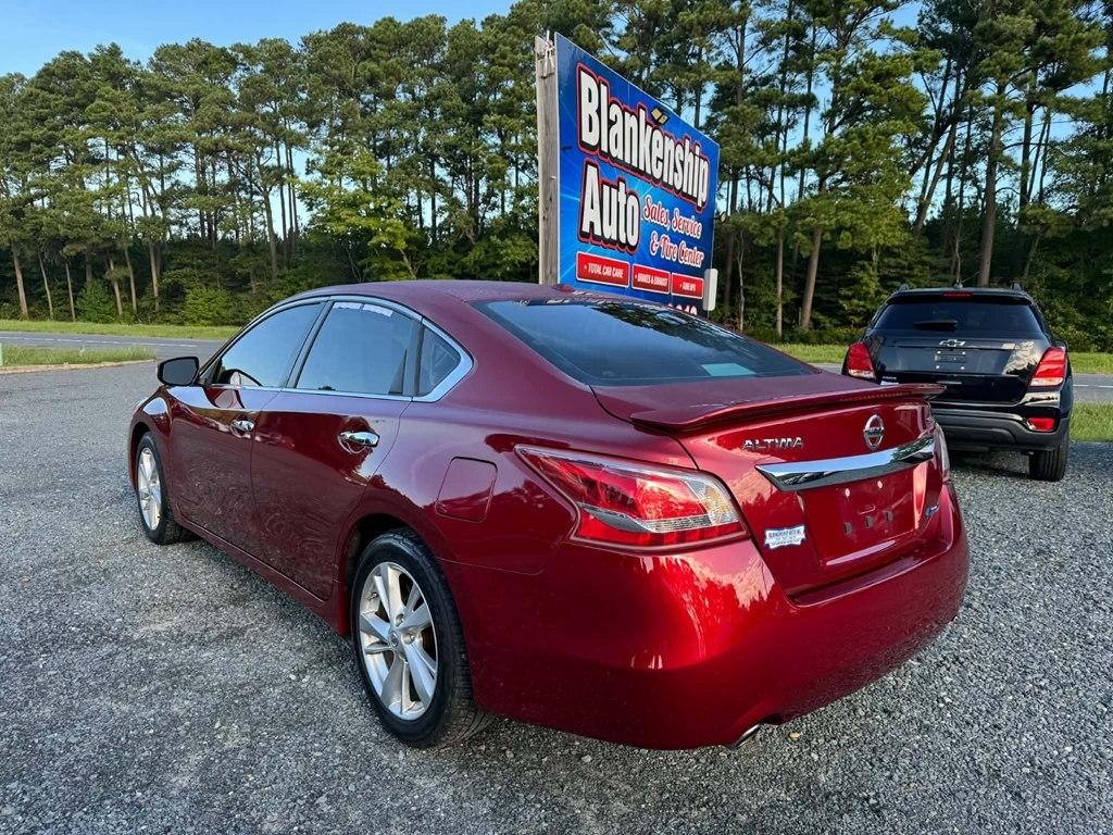 Nissan Altima 4dr Sdn I4 2.5 SL 2013