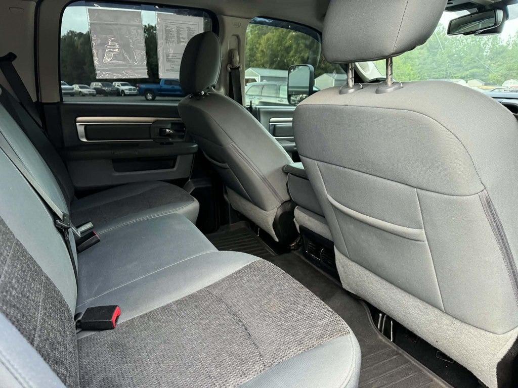 RAM 1500 Classic Big Horn 4x4 Crew Cab 6'4" Box 2019