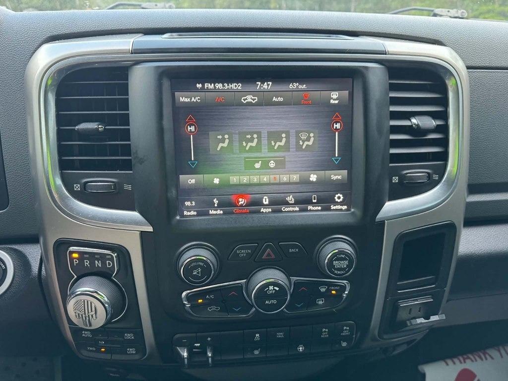 RAM 1500 Classic Big Horn 4x4 Crew Cab 6'4" Box 2019