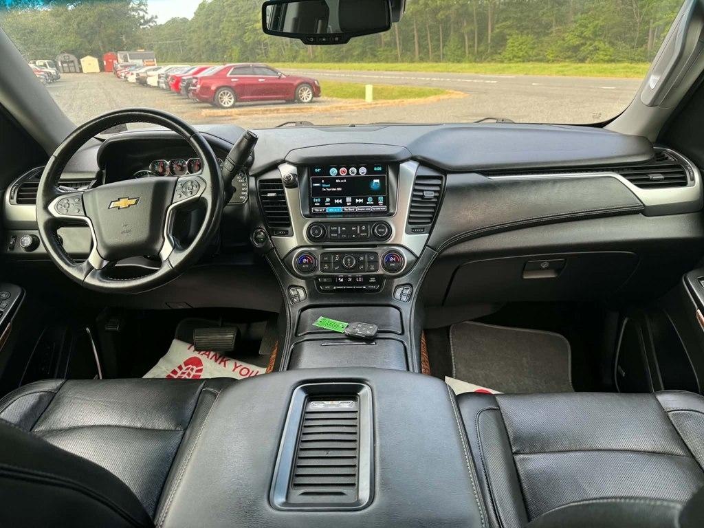 Chevrolet Suburban 4WD 4dr 1500 Premier 2017