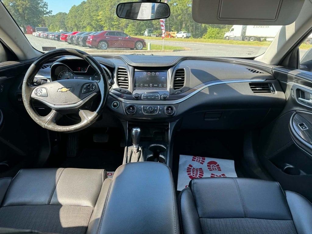 Chevrolet Impala 4dr Sdn LT w/1LT 2018