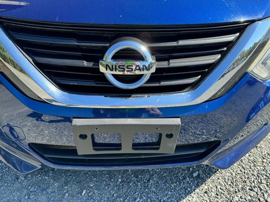 Nissan Altima 2.5 SR Sedan 2017