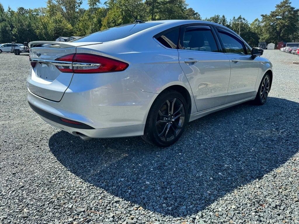 Ford Fusion S FWD 2018