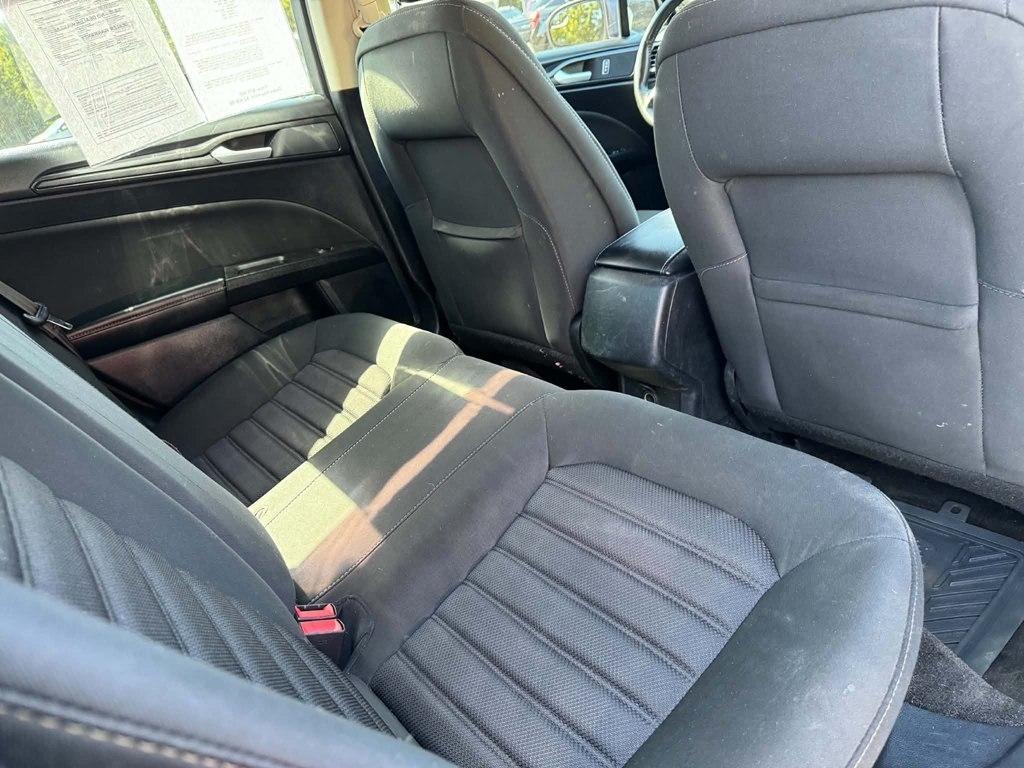 Ford Fusion S FWD 2018