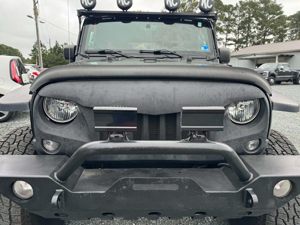 Jeep Wrangler Unlimited 4WD 4dr Willys Wheeler 2016