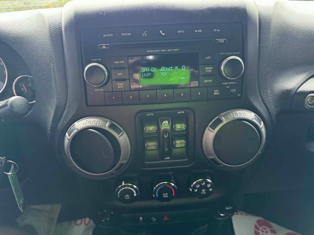 Jeep Wrangler Unlimited 4WD 4dr Sport 2013